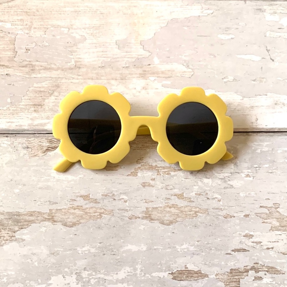 GapKids Yellow Flower Sunglasses OS Kids Toddler Girls UV 400 Protection NEW